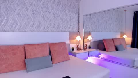 Aisha online show from 02.28.25