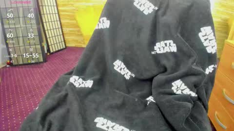 Aisha online show from 11.03.25