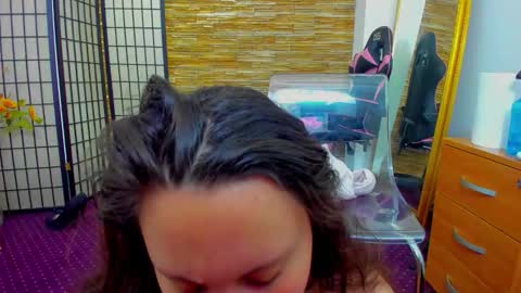 Aisha online show from 01.14.26