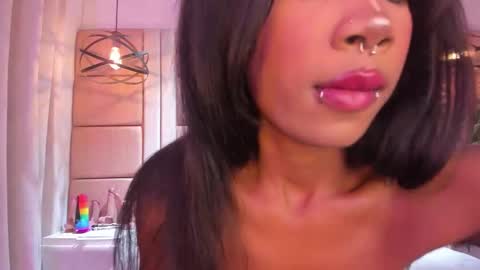 AishaValcazar online show from 03.18.26