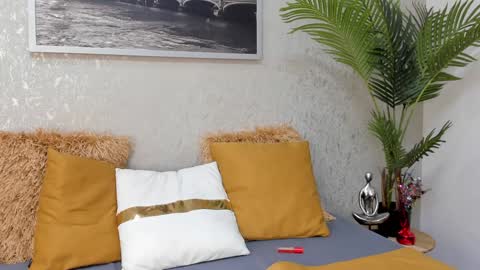 Snapshot of aitana_baker_ chatting on 01.04.25 little aitana online show from 01.04.25