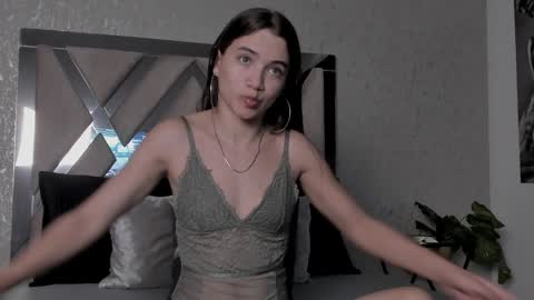 Snapshot of aitana_baker_ chatting on 01.29.25 little aitana online show from 01.29.25