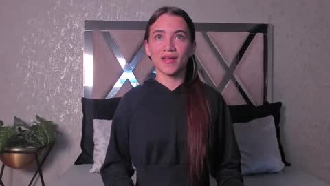 Snapshot of aitana_baker_ chatting on 03.01.25 little aitana online show from 03.01.25