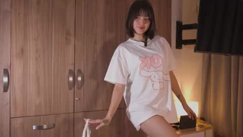 Aitana Jhons online show from 06.10.26