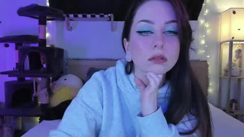 Snapshot of aivie chatting on 04.16.26 Aivie Pink online show from 04.16.26