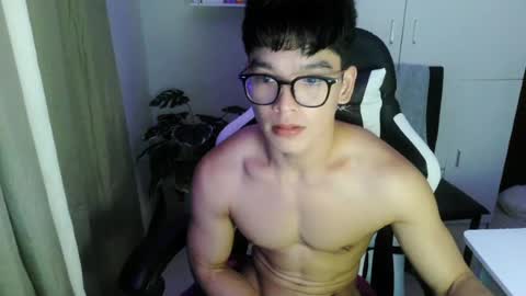 Snapshot of aj_hotshotxxx chatting on 07.20.26 AJ online show from 07.20.26