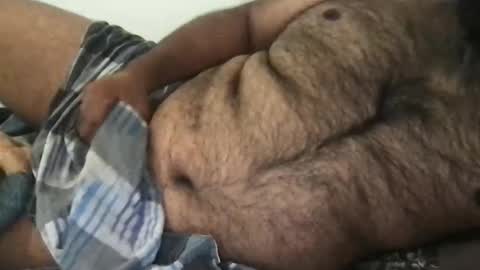 Snapshot of ajeeb_najeeb chatting on 01.10.25 BigHairyGuy online show from 01.10.25