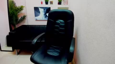 akaheby online show from 12.28.24