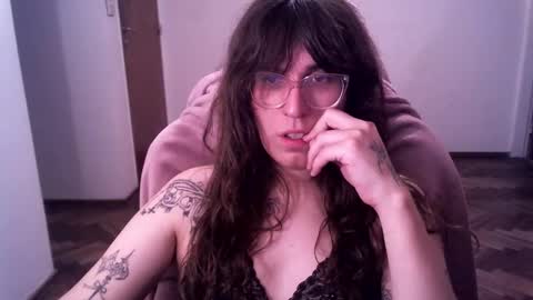 Veronica Akame 3 online show from 11.12.25