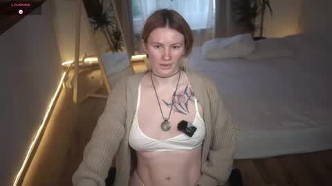 Snapshot of akaneiro_demon chatting on 01.06.25 Akaneiro online show from 01.06.25