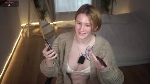 Snapshot of akaneiro_demon chatting on 01.07.25 Akaneiro online show from 01.07.25