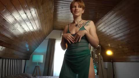 Snapshot of akaneiro_demon chatting on 09.09.25 Akaneiro online show from 09.09.25