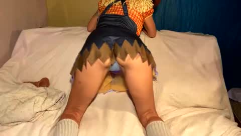 Snapshot of akashacum chatting on 11.01.25 Akasha Cum online show from 11.01.25