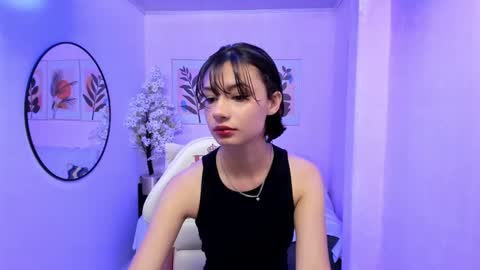 Snapshot of akaza_hakuji_ chatting on 01.17.25 Azaka online show from 01.17.25