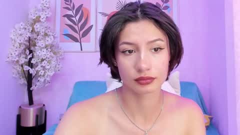 Snapshot of akaza_hakuji_ chatting on 02.01.25 Azaka online show from 02.01.25