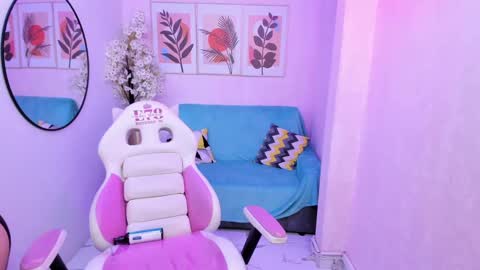 Snapshot of akaza_hakuji_ chatting on 02.03.25 Azaka online show from 02.03.25