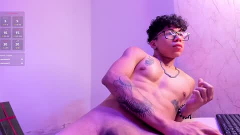 Snapshot of akazaboy chatting on 12.15.24 akazaboy online show from 12.15.24