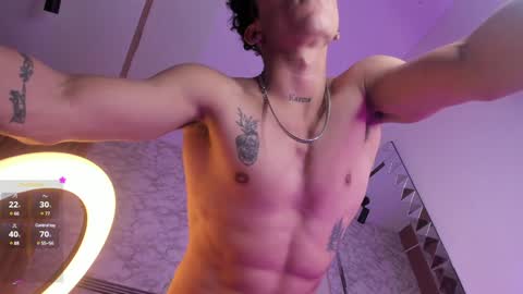 Snapshot of akazaboy chatting on 12.28.24 akazaboy online show from 12.28.24