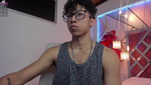 Snapshot of akazaboy chatting on 12.31.24 akazaboy online show from 12.31.24