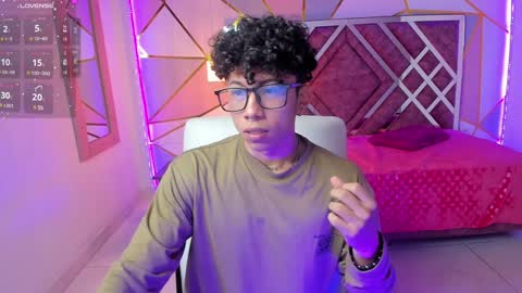 Snapshot of akazaboy chatting on 01.31.25 akazaboy online show from 01.31.25