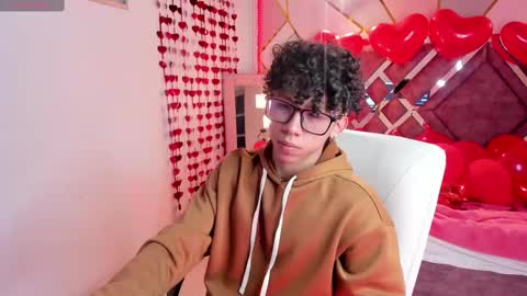 Snapshot of akazaboy chatting on 02.16.25 akazaboy online show from 02.16.25