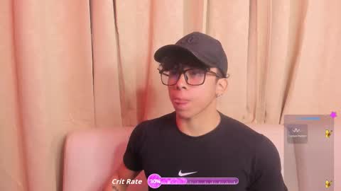 Snapshot of akazaboy chatting on 10.19.25 akazaboy online show from 10.19.25