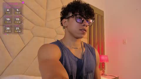 Snapshot of akazaboy chatting on 11.06.25 akazaboy online show from 11.06.25