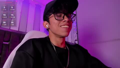 akazaboy online show from 05.14.26