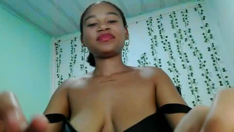 akemy_saunderz online show from 06.03.26
