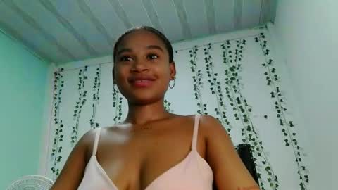 akemy_saunderz online show from 06.10.26