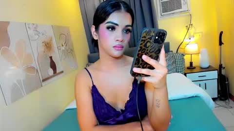 Snapshot of akira_heleana_nastyxx chatting on 10.26.25 AYESHA CUTE NOT INTO CHEAP online show from 10.26.25