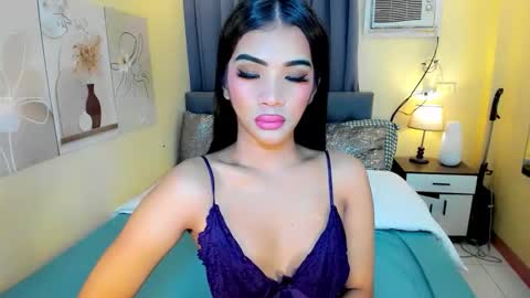 Snapshot of akira_heleana_nastyxx chatting on 10.28.25 AYESHA CUTE NOT INTO CHEAP online show from 10.28.25