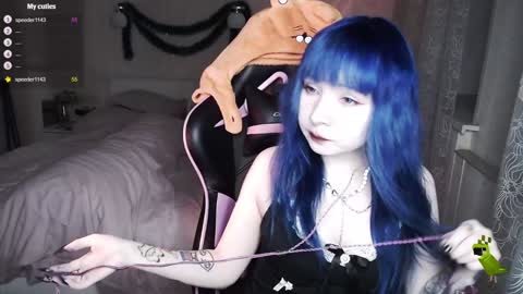 akirahartyx online show from 12.09.24