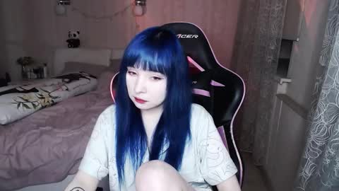 akirahartyx online show from 11.03.25