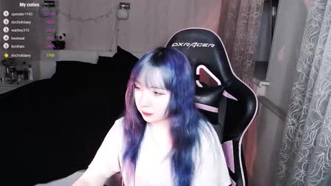 akirahartyx online show from 03.25.26