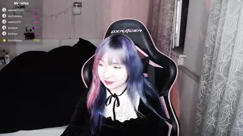 akirahartyx online show from 04.01.26