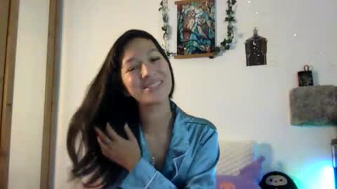 Snapshot of akiraskye chatting on 09.26.25 Akira Skye online show from 09.26.25