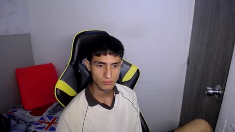 Akyra latin online show from 02.23.26