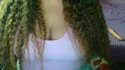 Snapshot of alabama1_ chatting on 10.27.25 Alisha online show from 10.27.25