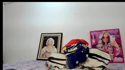 Snapshot of alahia66 chatting on 12.01.25 alahia66 online show from 12.01.25