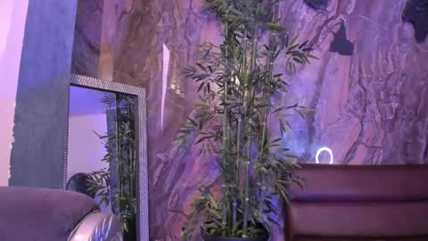 ALAHIA online show from 02.02.26