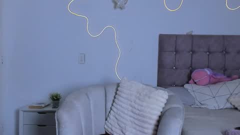 Alaia Alegria online show from 03.15.26