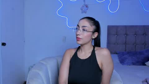 Alaia Alegria online show from 05.04.26
