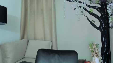     online show from 10.01.25