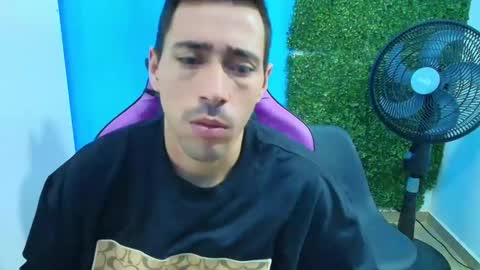 Snapshot of alan_allexander chatting on 02.17.25 ALAN online show from 02.17.25