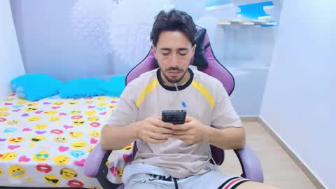 Snapshot of alan_allexander chatting on 02.08.26 ALAN online show from 02.08.26