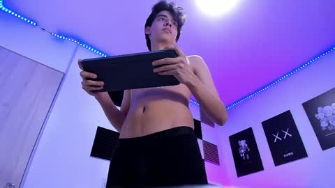 Alan Boy online show from 04.10.26