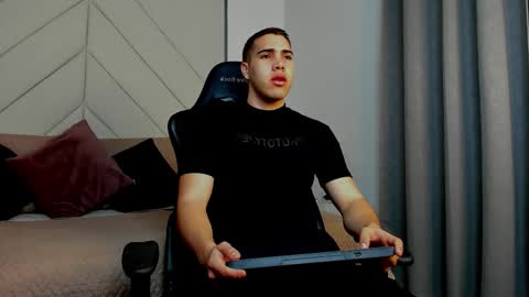 Snapshot of alan_fordj chatting on 11.27.25 alan_fordj online show from 11.27.25