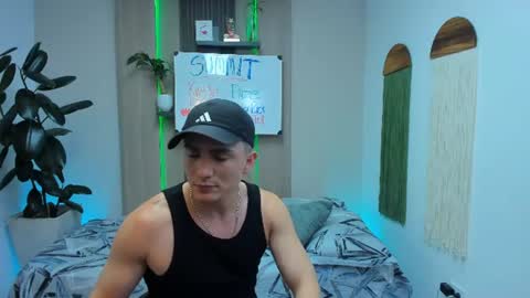 Alan  Kevin can we reach 100 thumbs up please guys  online show from 06.26.26