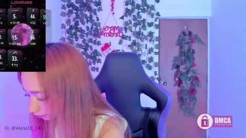 Snapshot of alana_pherson chatting on 12.15.24 alana_pherson online show from 12.15.24
